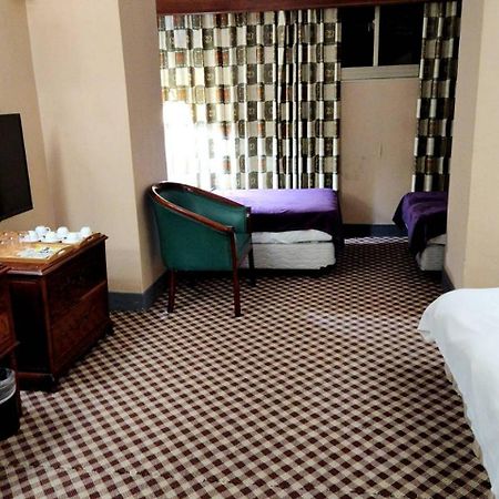 Duke Business Hotel Taoyuan Extérieur photo