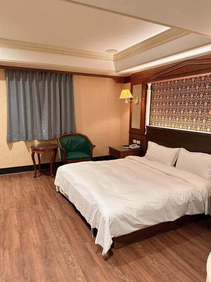 Duke Business Hotel Taoyuan Extérieur photo