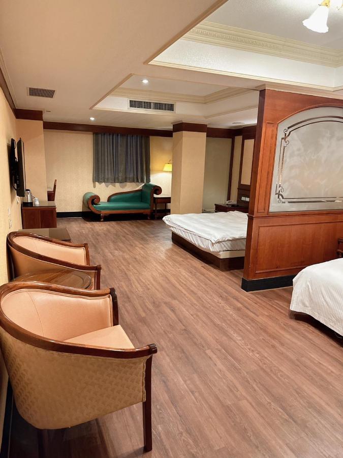 Duke Business Hotel Taoyuan Extérieur photo