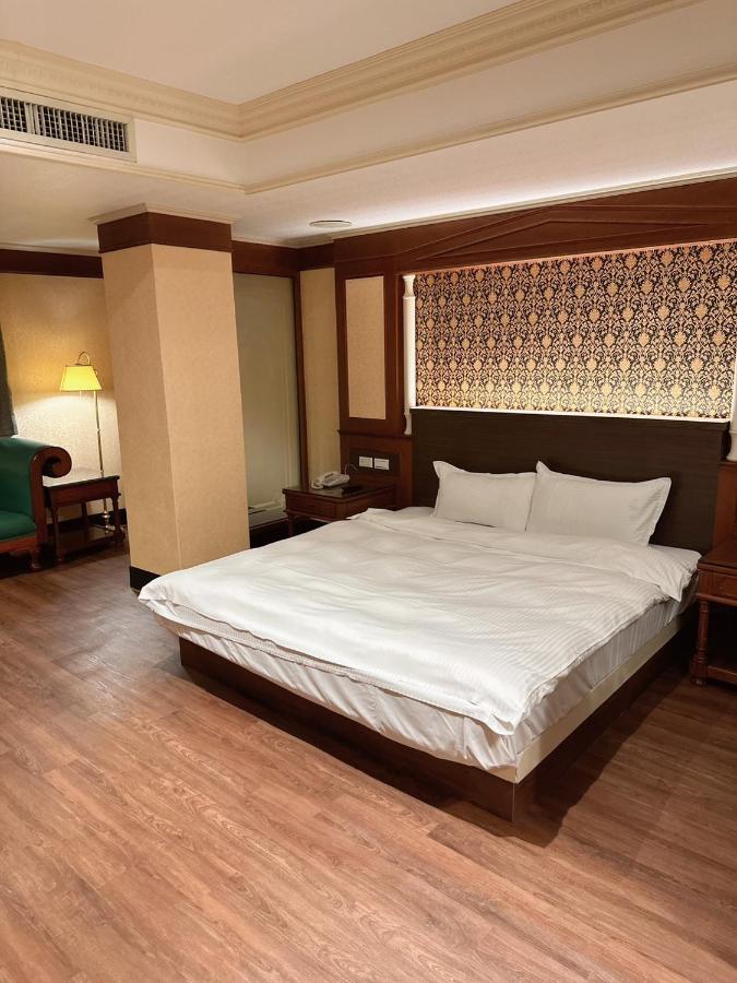 Duke Business Hotel Taoyuan Extérieur photo