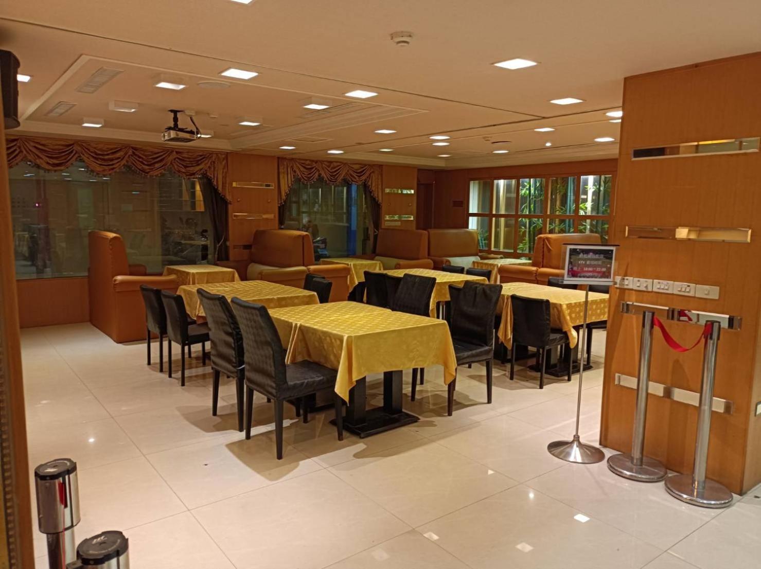 Duke Business Hotel Taoyuan Extérieur photo