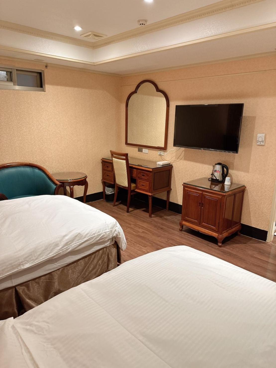 Duke Business Hotel Taoyuan Extérieur photo