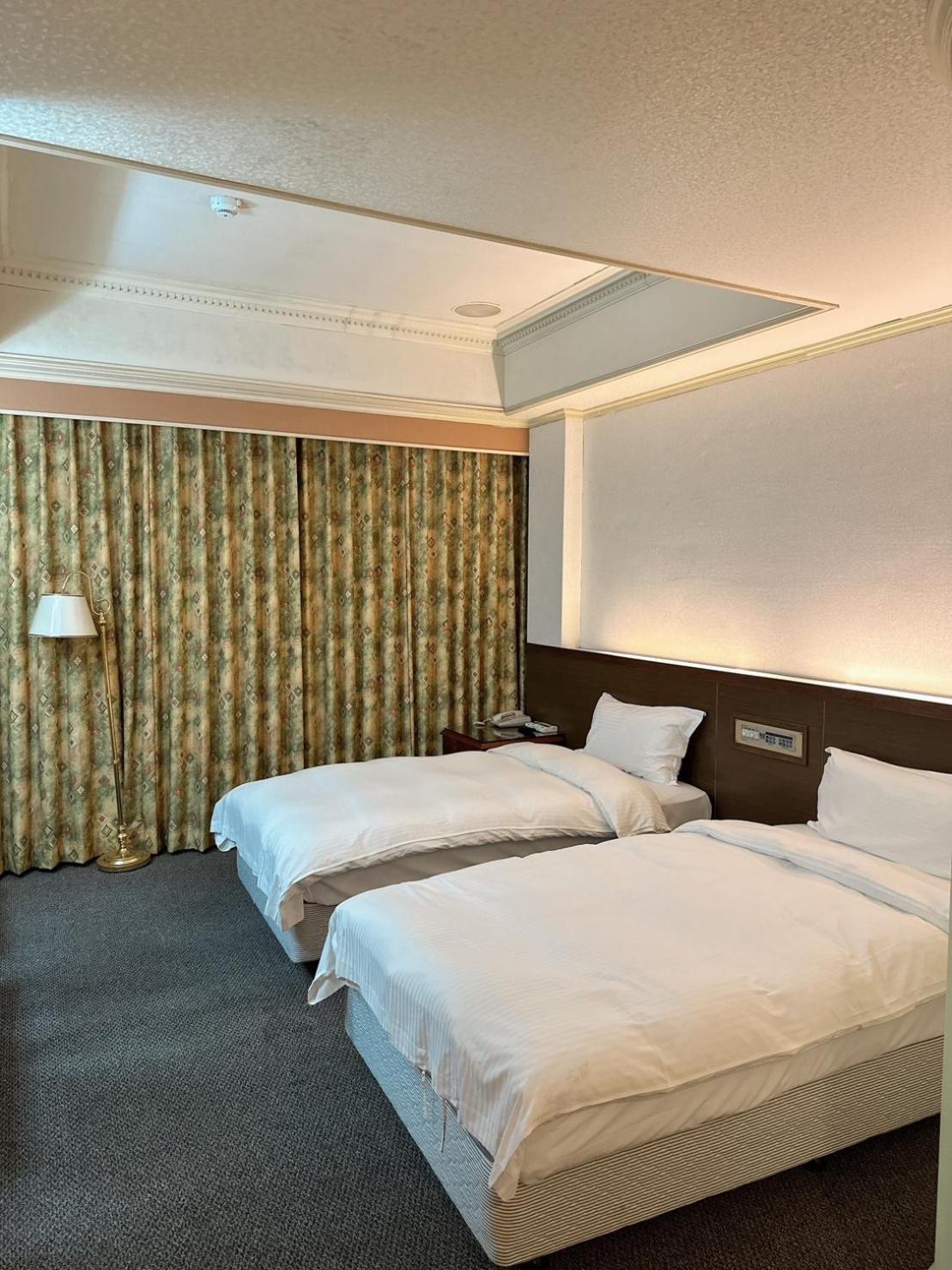 Duke Business Hotel Taoyuan Extérieur photo