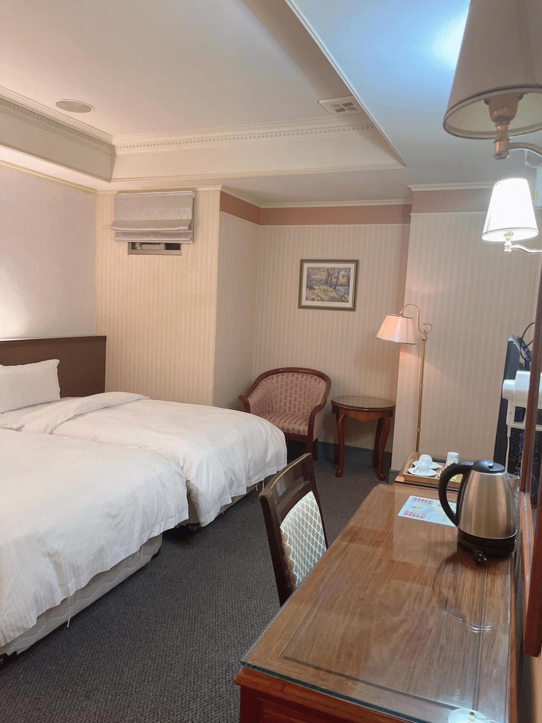 Duke Business Hotel Taoyuan Extérieur photo