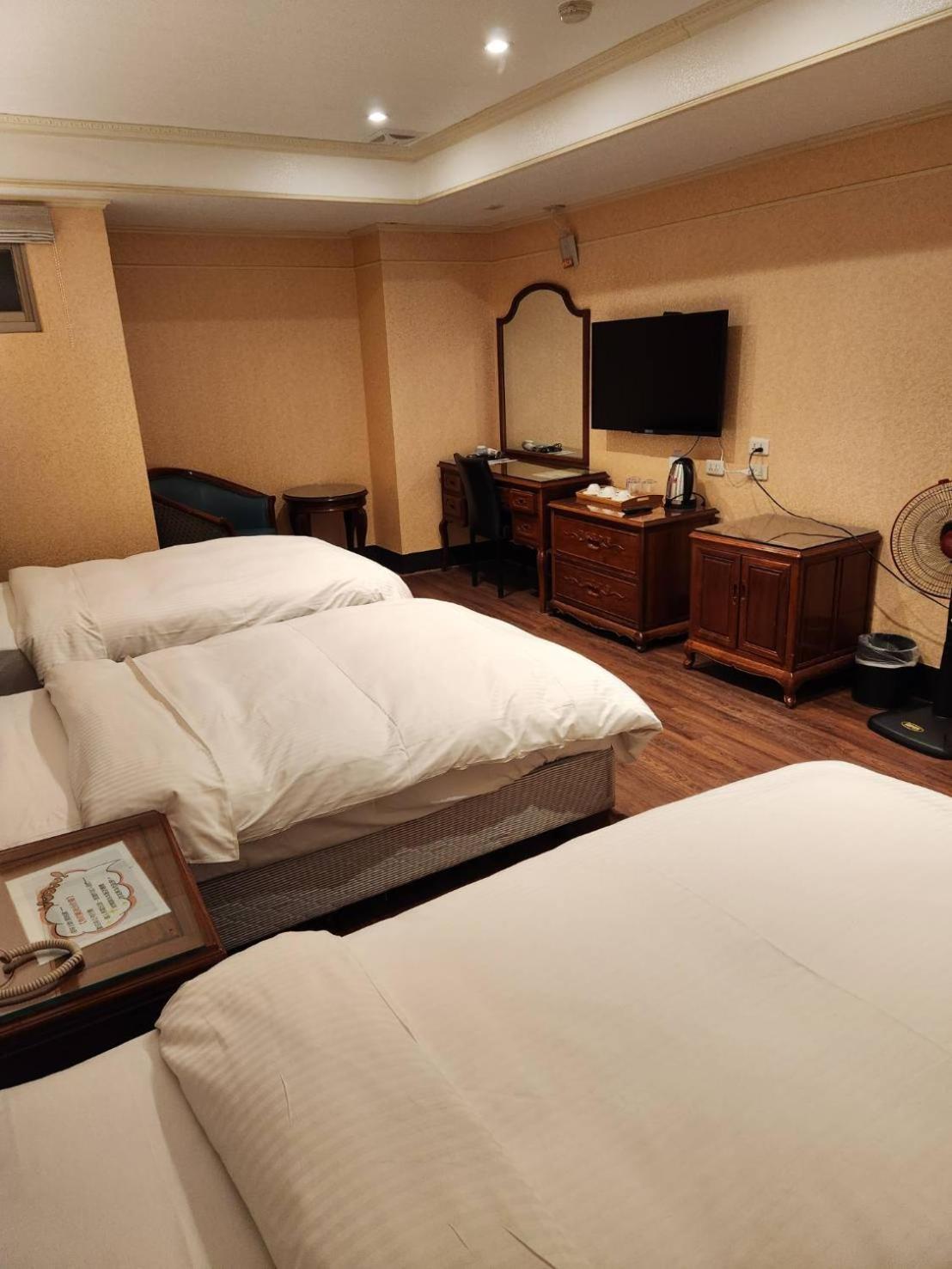 Duke Business Hotel Taoyuan Extérieur photo