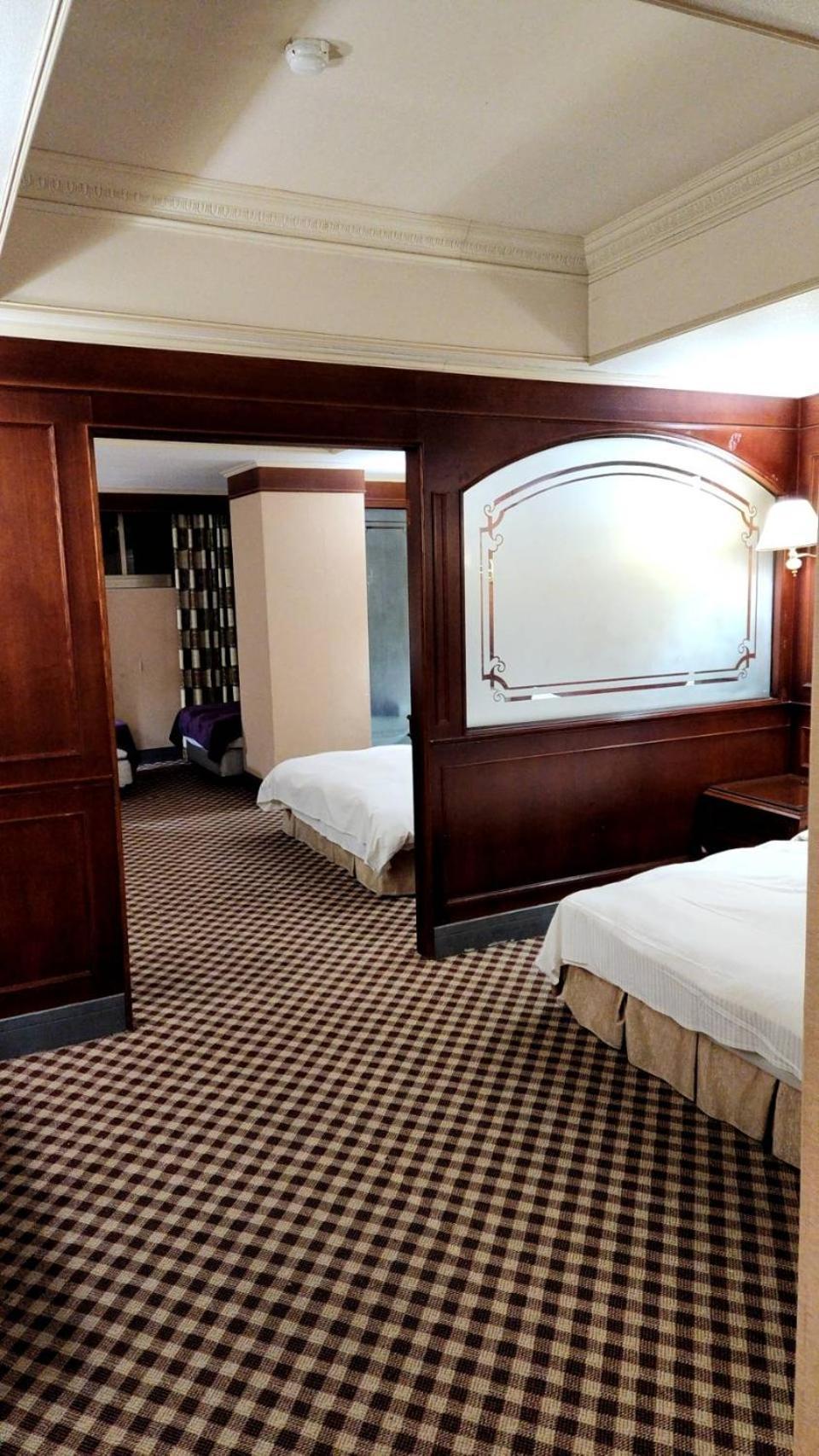 Duke Business Hotel Taoyuan Extérieur photo