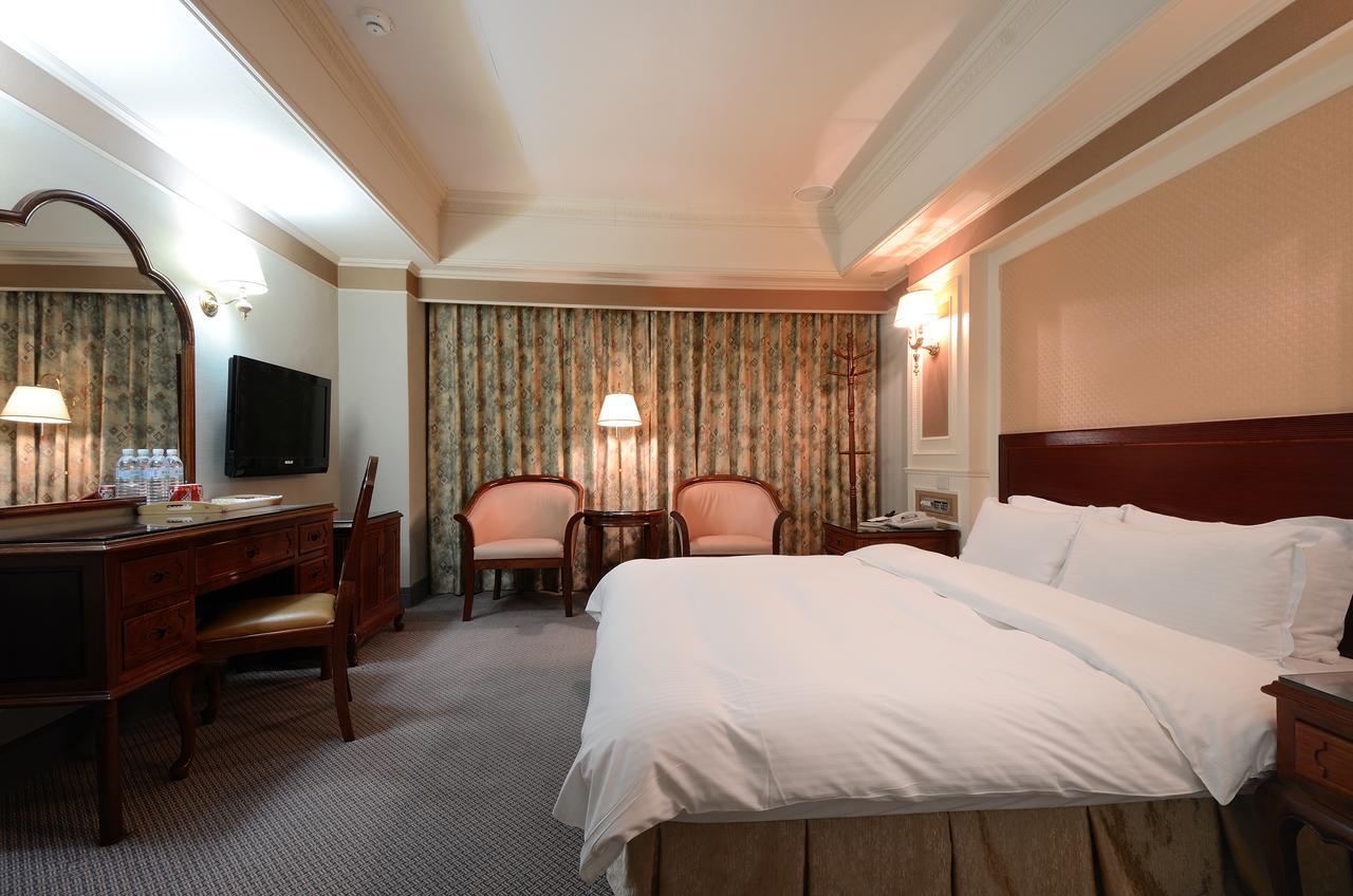 Duke Business Hotel Taoyuan Extérieur photo