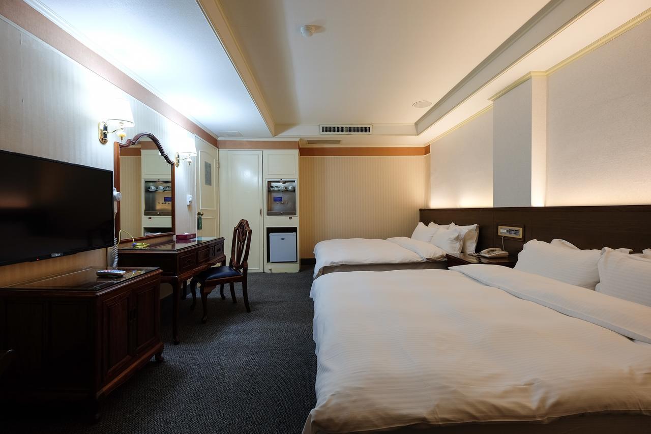 Duke Business Hotel Taoyuan Extérieur photo
